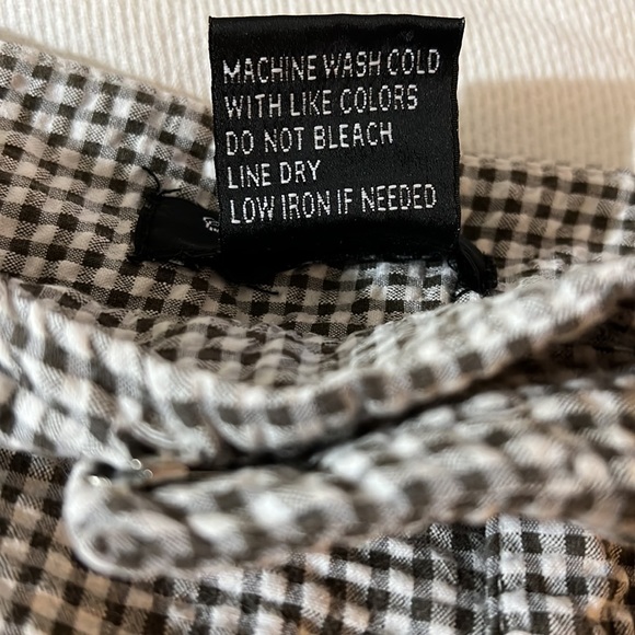 B Moss sear sucker skort brown and white - Picture 5 of 5